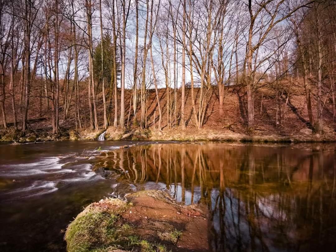 Вілла Tiny Treperka Семіли Екстер'єр фото